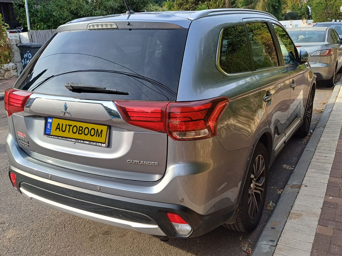Mitsubishi Outlander 2ème main, 2017, main privée