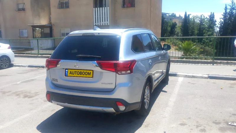 Mitsubishi Outlander с пробегом, 2017, частная рука