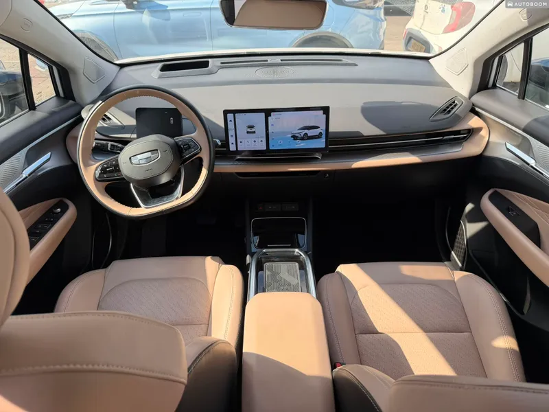 Geely Geometry C с пробегом, 2024, частная