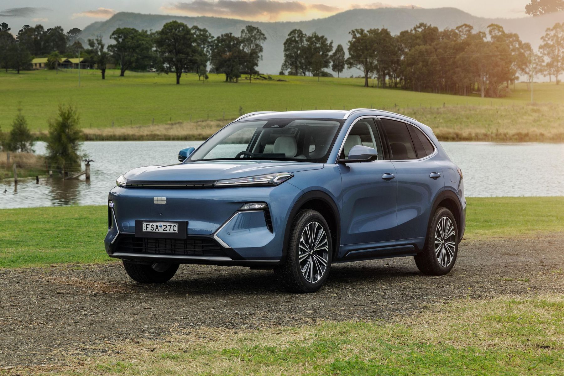 Geely Starray EM-i 2025. Кузов. SUV 5 дв., 1 поколение
