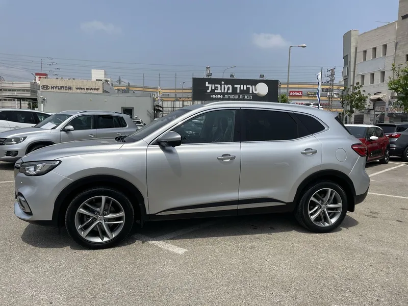 MG EHS 2ème main, 2022, main privée
