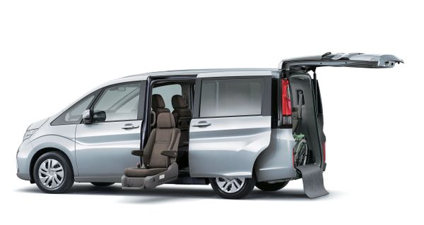 Honda Stepwgn 2017. Bodywork, Exterior. Minivan, 5 generation, restyling