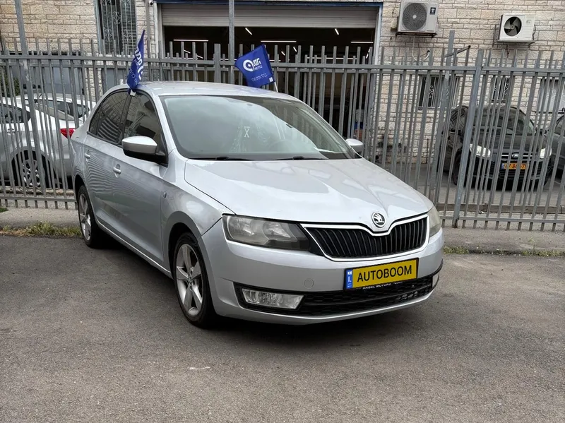 Skoda Rapid с пробегом, 2013