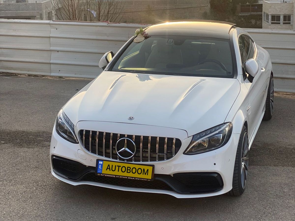 Mercedes C-Class 2ème main, 2018, main privée