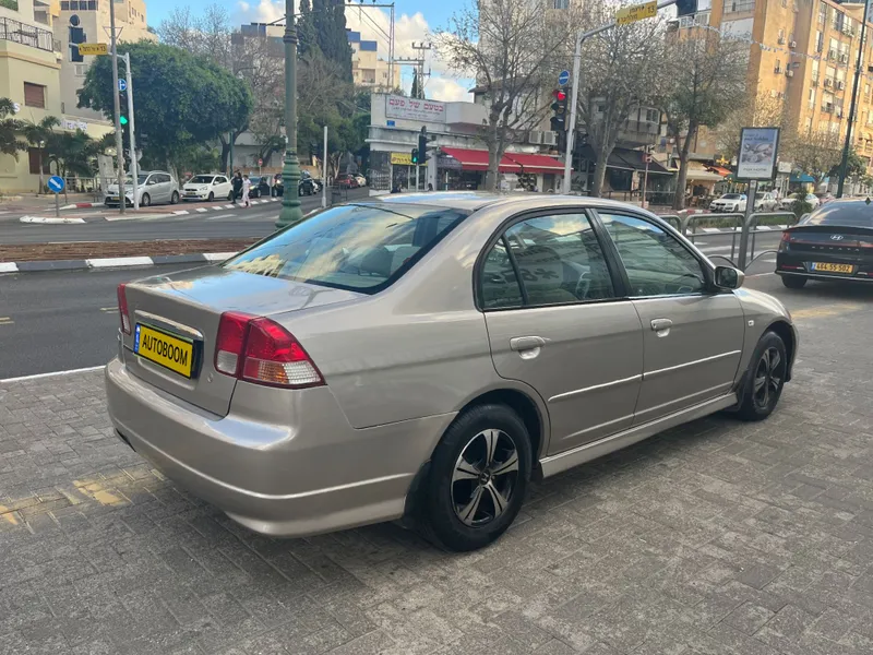 הונדה סיוויק יד 2 רכב, 2005, פרטי