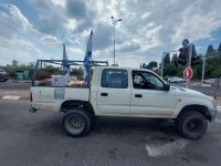 Toyota Hilux 2nd hand, 2006, private