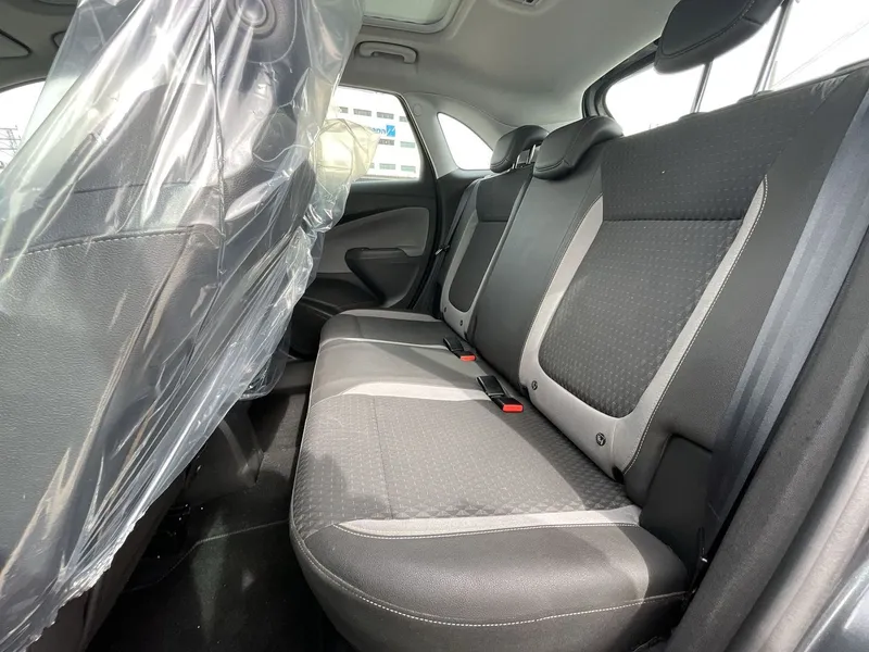 אופל קרוסלנד X יד 2 רכב, 2019, פרטי
