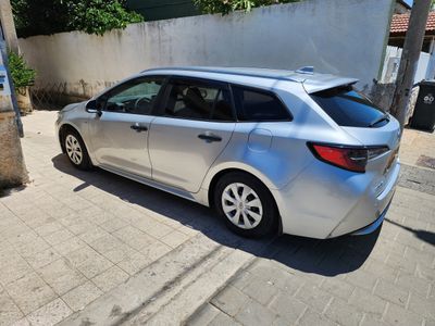 Toyota Corolla 2nd hand, 2019