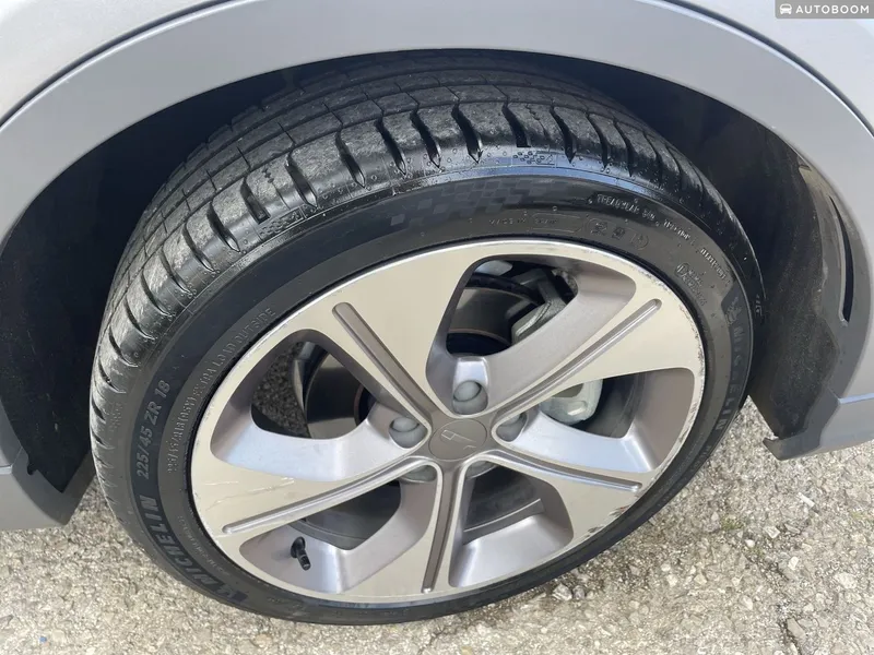 Geely Geometry C 2nd hand, 2023, private
