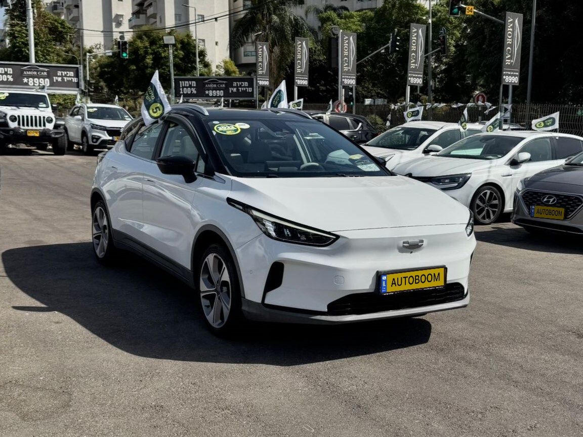 גיאומטרי C יד 2 רכב, 2022, פרטי
