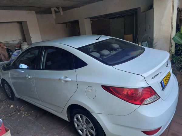 Hyundai i25 2nd hand, 2013, private hand