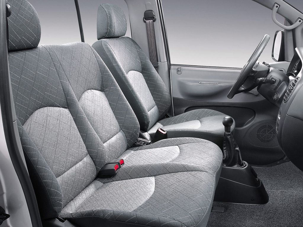 Hyundai Starex 2004. Front seats. Minivan, 1 generation, restyling 2