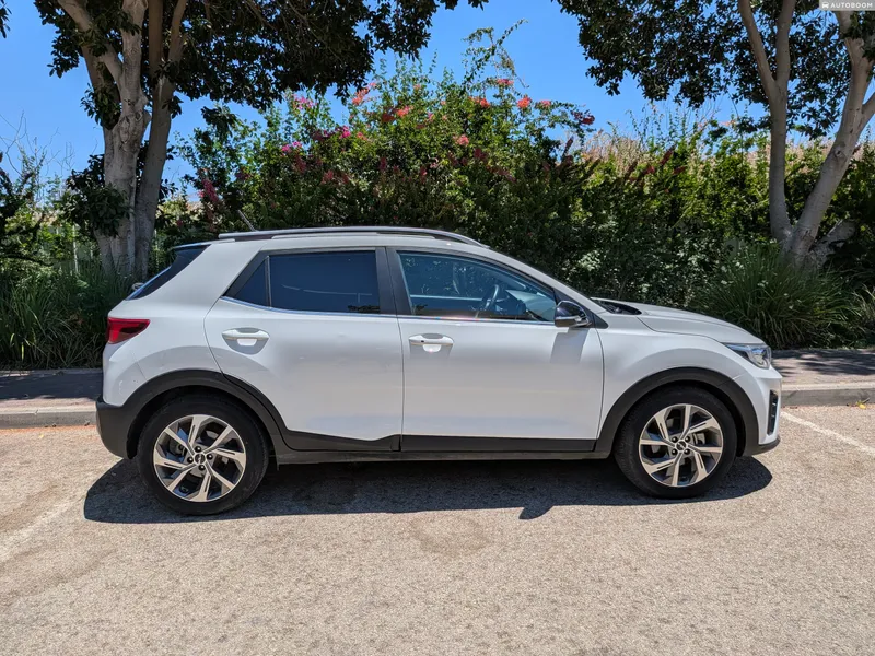Kia Stonic 2nd hand, 2022, private