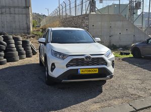 Toyota RAV4, 2021, фото