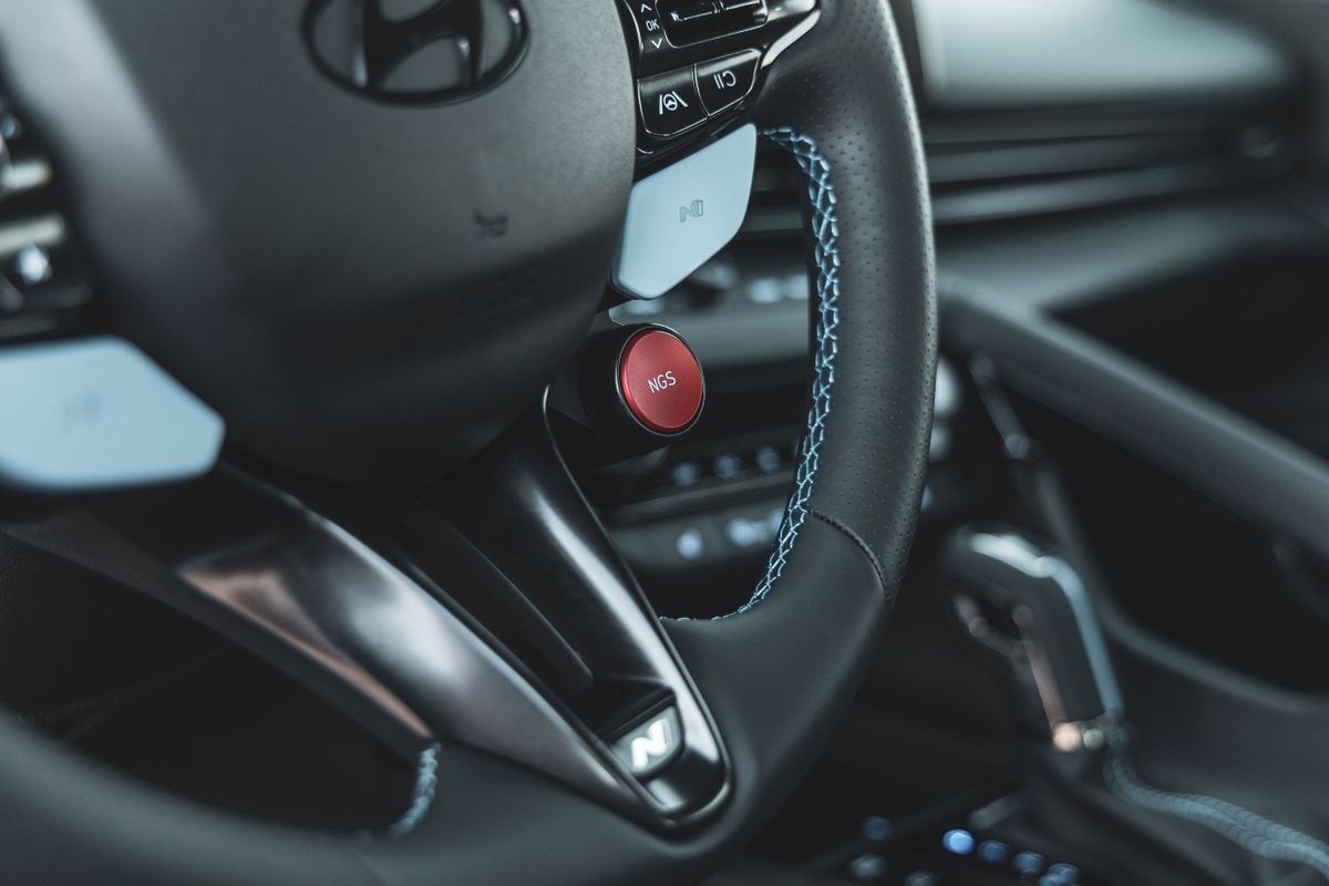 Hyundai Elantra 2023. Руль. Седан, 7 поколение, рестайлинг