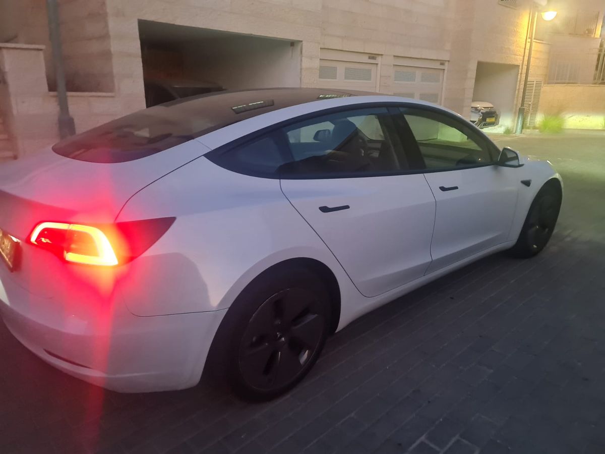 Tesla Model 3 с пробегом, 2021, частная рука