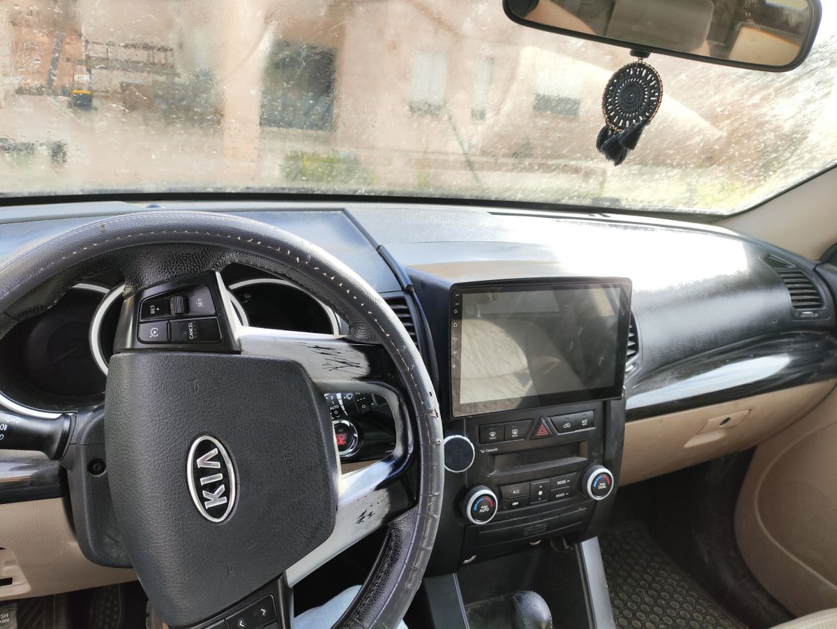Kia Sorento 2nd hand, 2011, private hand