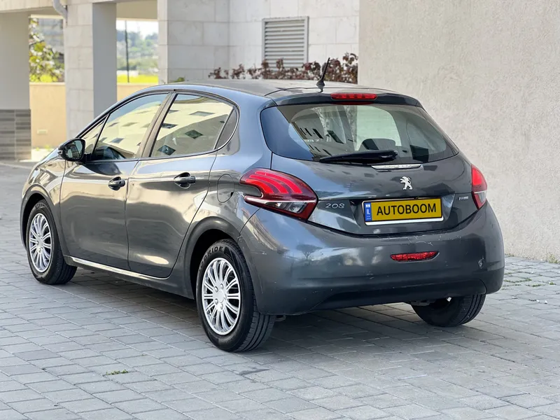 Peugeot 208 2nd hand, 2017, private hand