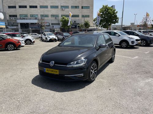 Volkswagen Golf, 2020, фото