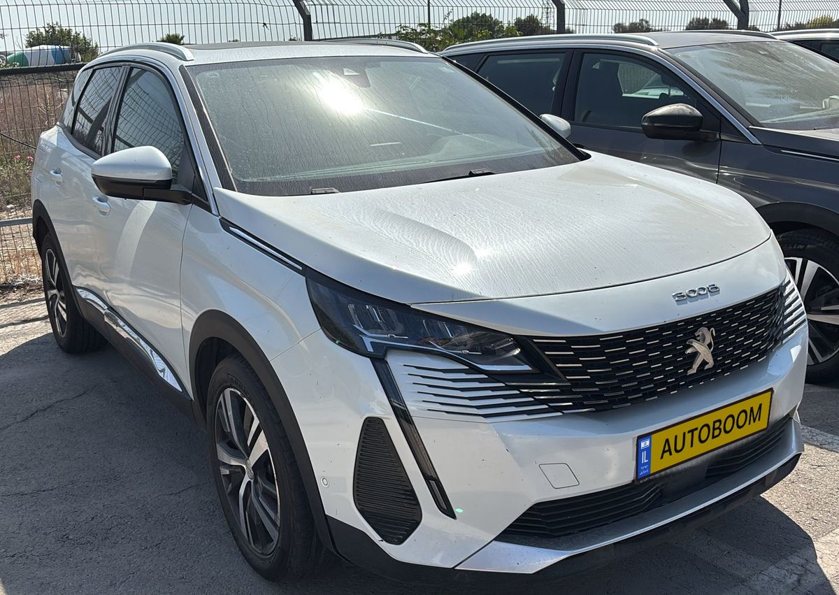 Peugeot 3008 с пробегом, 2021