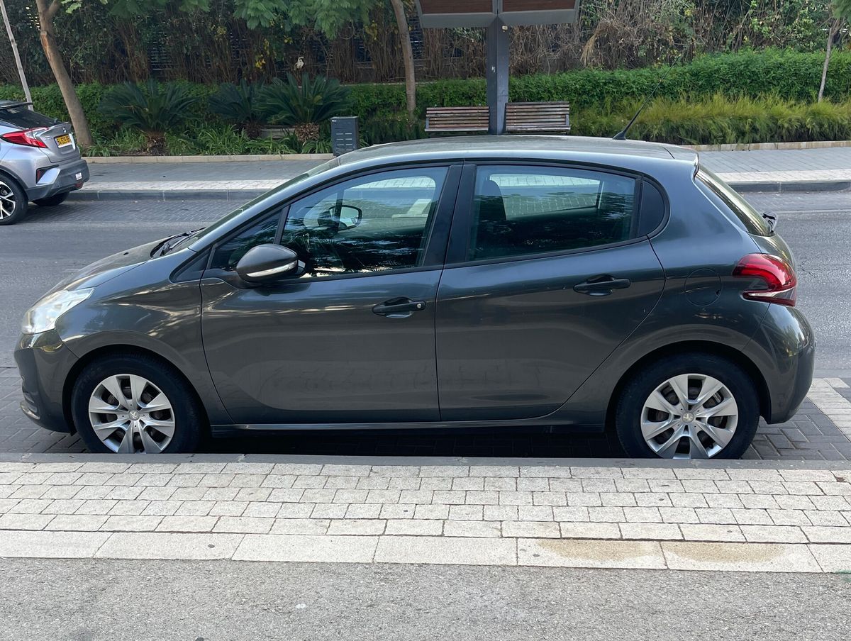 Peugeot 208 2ème main, 2016, main privée