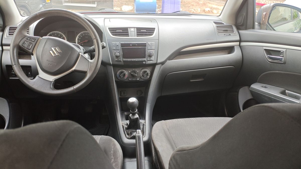 Suzuki Swift 2nd hand, 2012, private hand