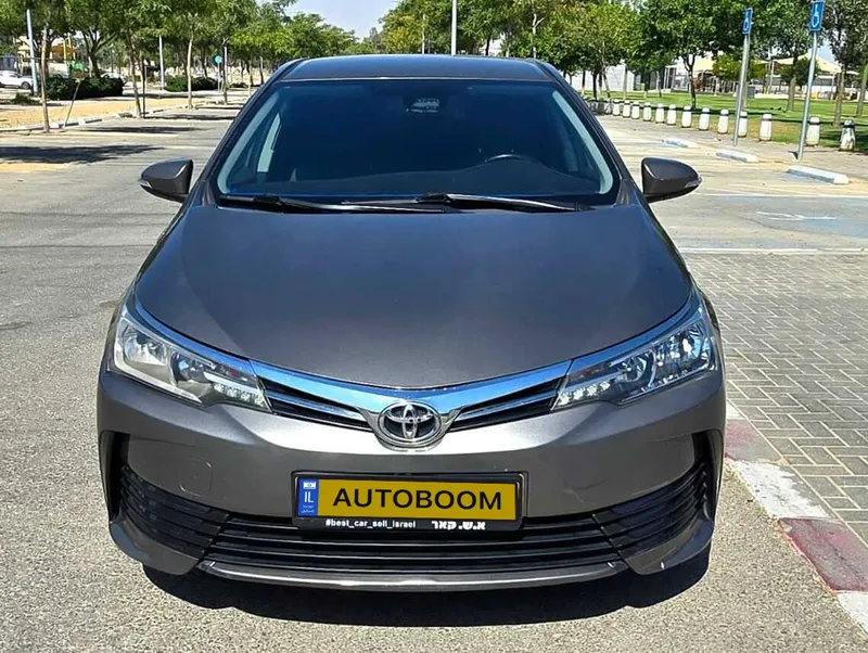 Toyota Corolla 2nd hand, 2017, private hand