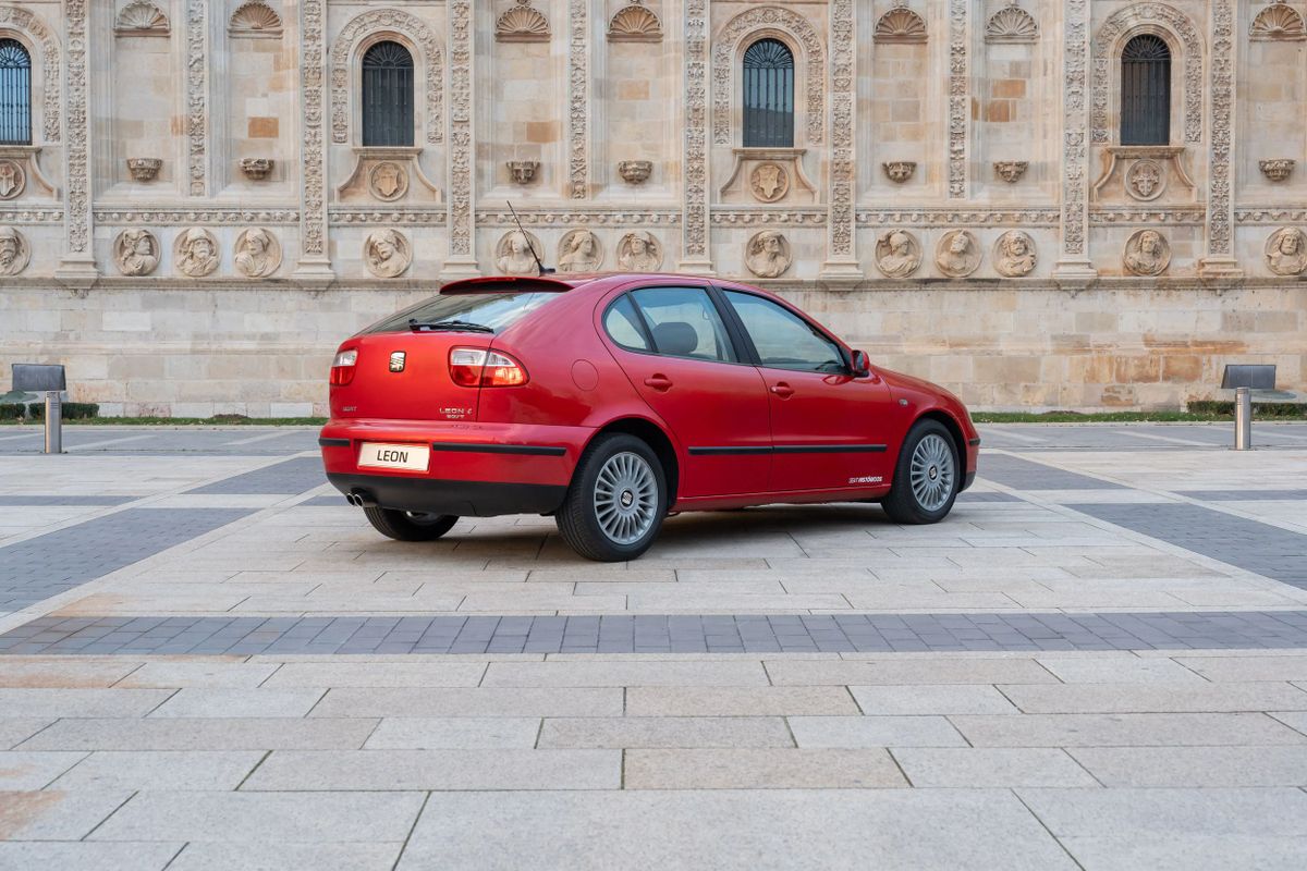 SEAT Leon. Кузов, экстерьер.
