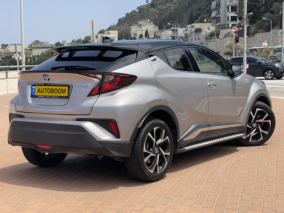 Toyota C-HR 2ème main, 2021, main privée