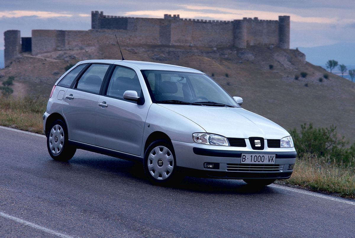 SEAT Ibiza 1999. Carrosserie, extérieur. Mini 5-portes, 2 génération, restyling