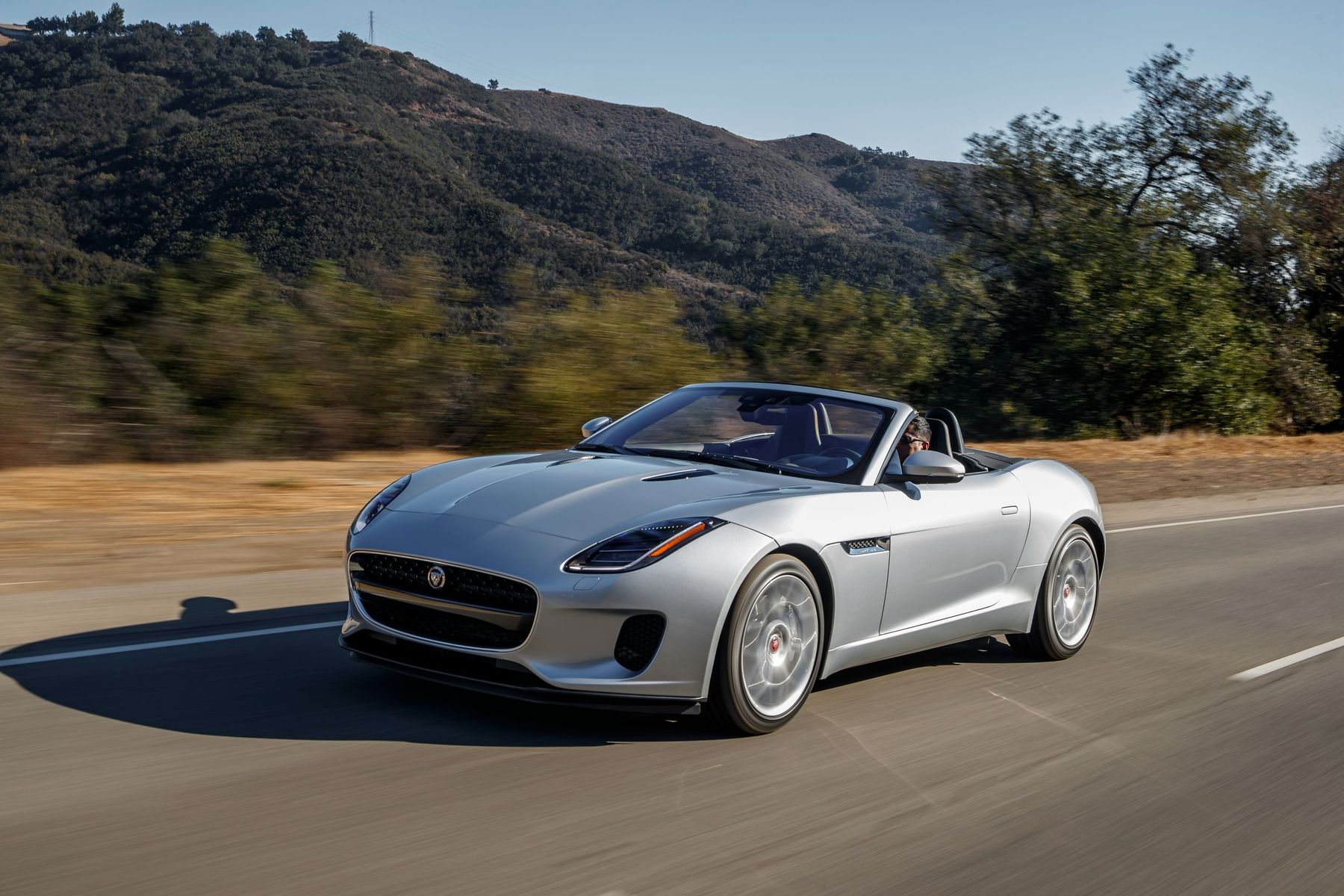 Jaguar f Type 575