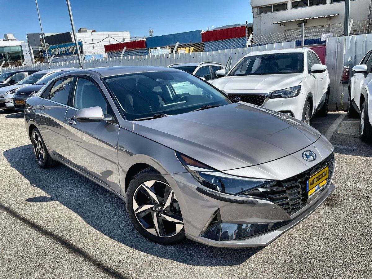 Hyundai Elantra 2ème main, 2022