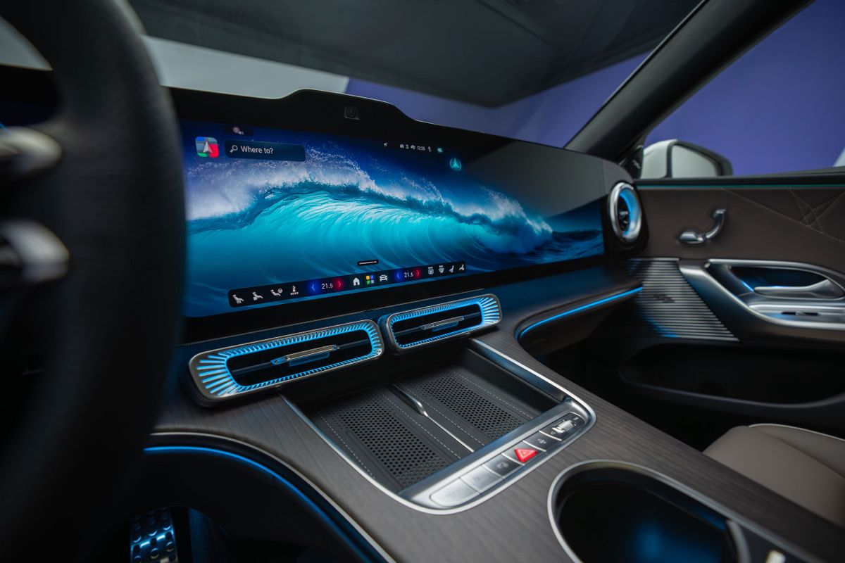 מרצדס C-Class. מערכת מולטימדיה.