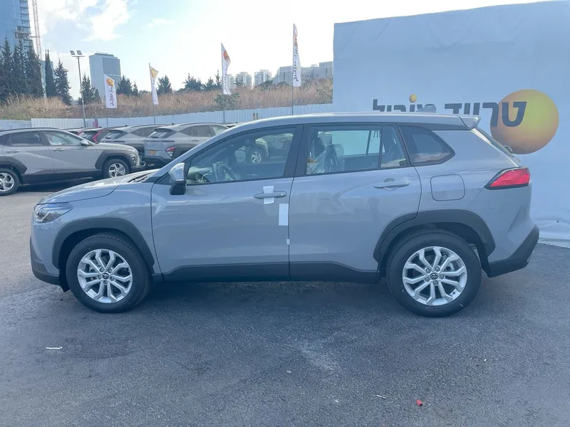 Toyota Corolla Cross new car, 2025