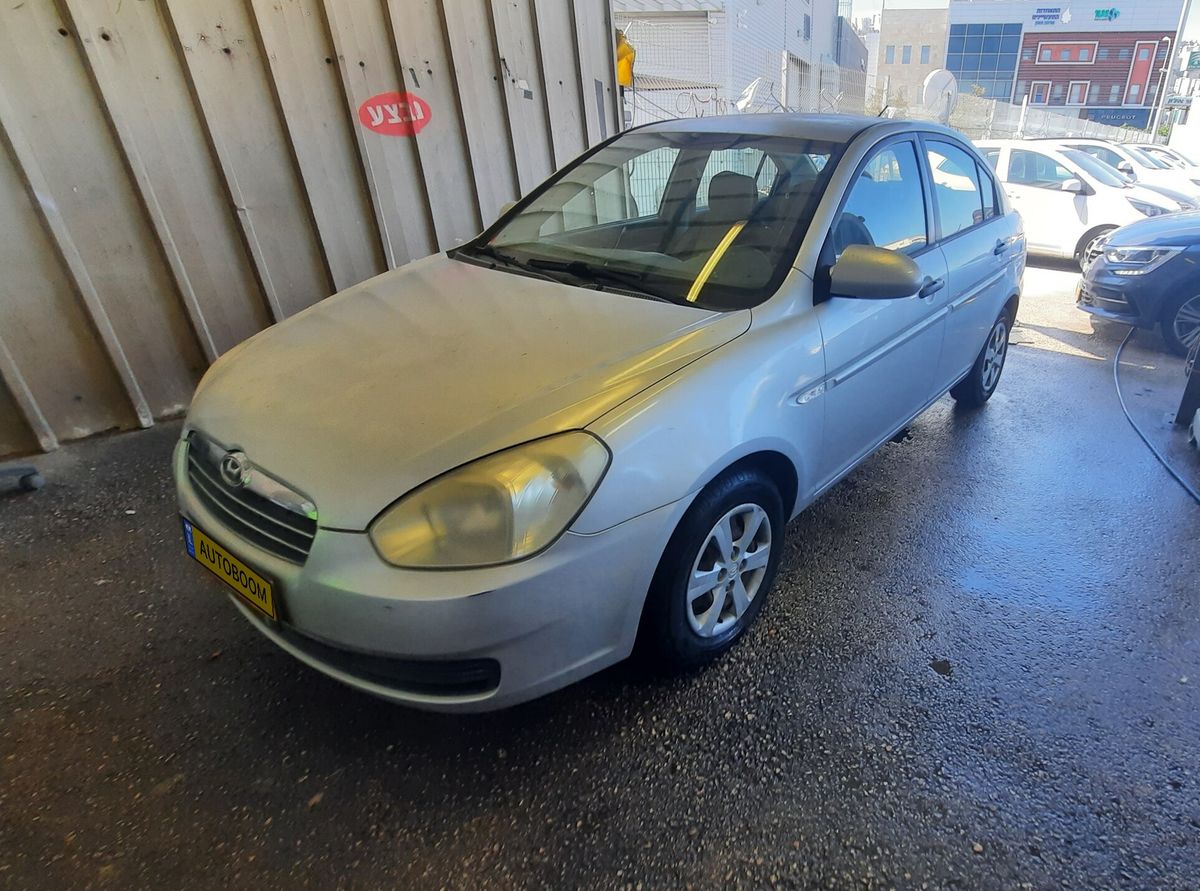 Hyundai Accent 2ème main, 2010, main privée