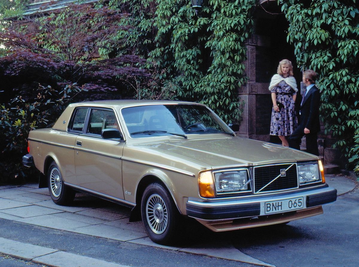 Volvo 260 Series 1974. Bodywork, Exterior. Sedan 2-doors, 1 generation