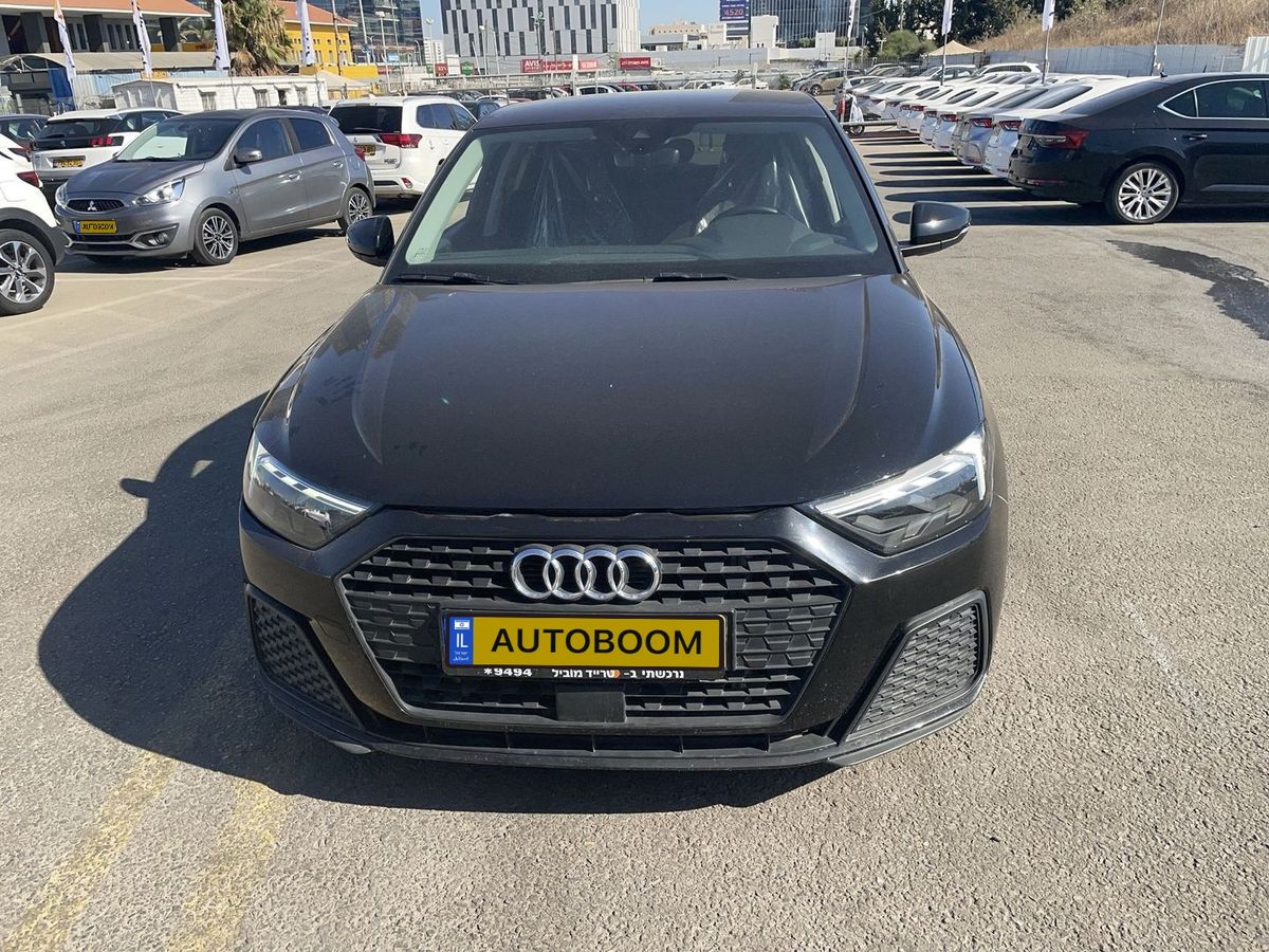 אאודי A1 יד 2 רכב, 2020