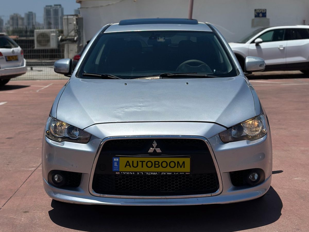 Mitsubishi Lancer 2nd hand, 2016