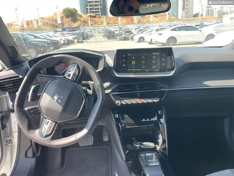 Peugeot 2008 2nd hand, 2023, private