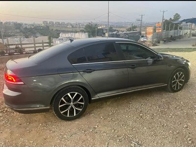 Volkswagen Passat 2ème main, 2016, main privée