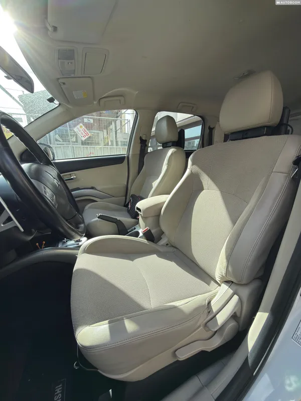 Mitsubishi Outlander 2ème main, 2011