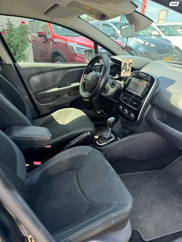 Renault Clio 2nd hand, 2017, private hand