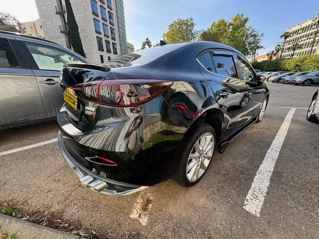 Mazda 3 2nd hand, 2018, private