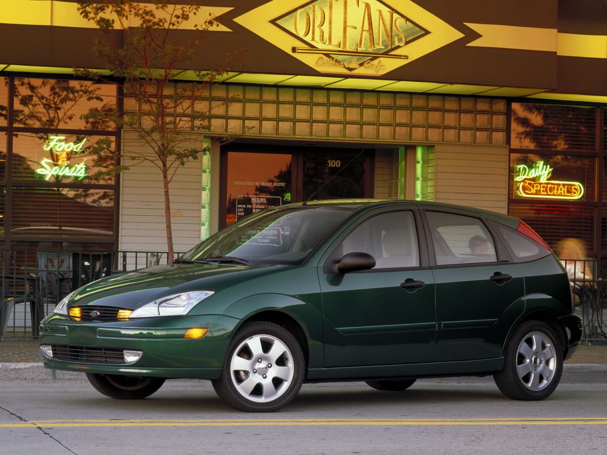 Ford Focus (North America) 1999. Carrosserie, extérieur. Hatchback 5-portes, 1 génération