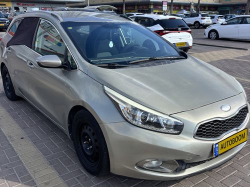 Kia Ceed, 2013, photo