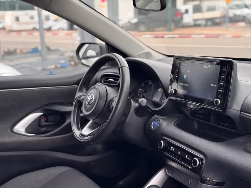 Toyota Yaris 2nd hand, 2021, private hand