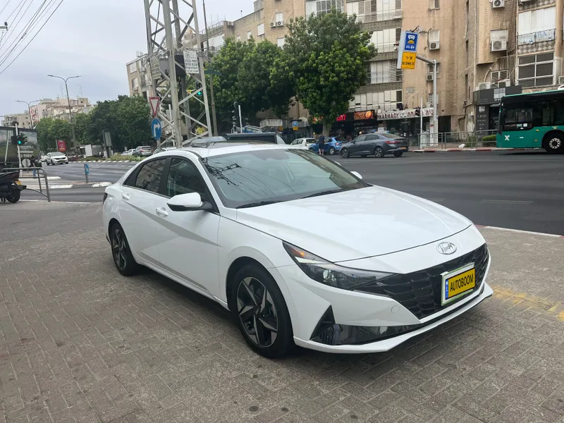 יונדאי אלנטרה יד 2 רכב, 2022, פרטי