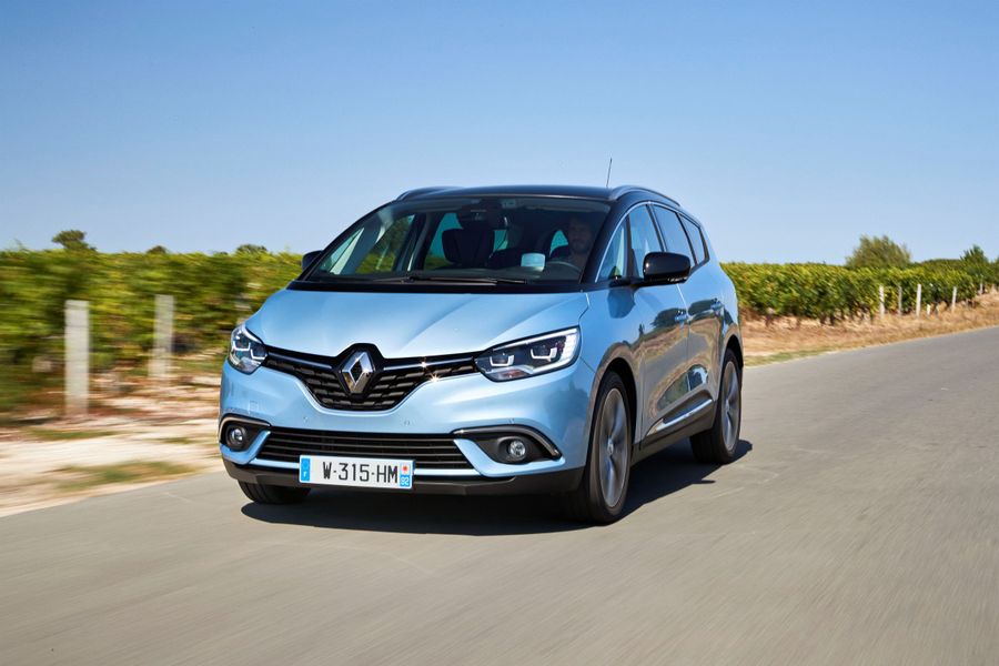 Renault Scenic Minivan. True friend for a large family — AUTOBOOM.co.il