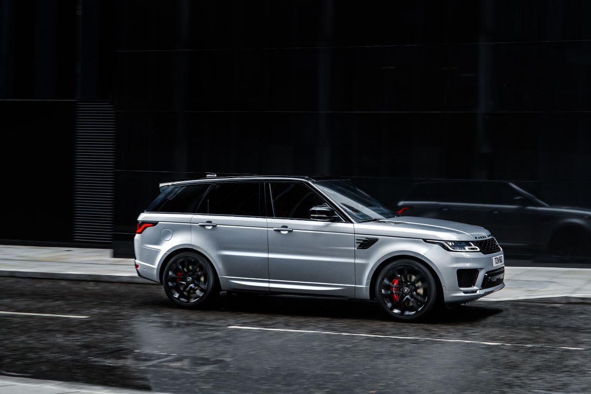 Range Rover Sport. 2 generation, restyling. Released since 2017