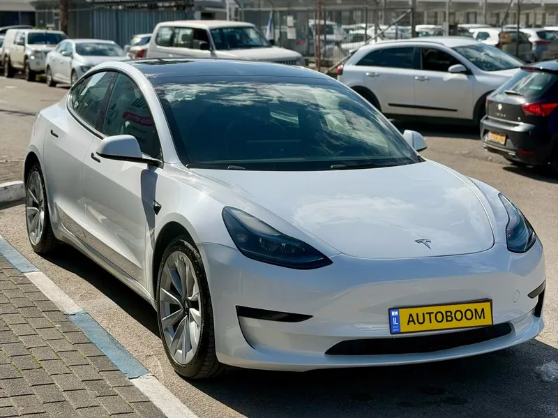 Tesla Model 3 2nd hand, 2022